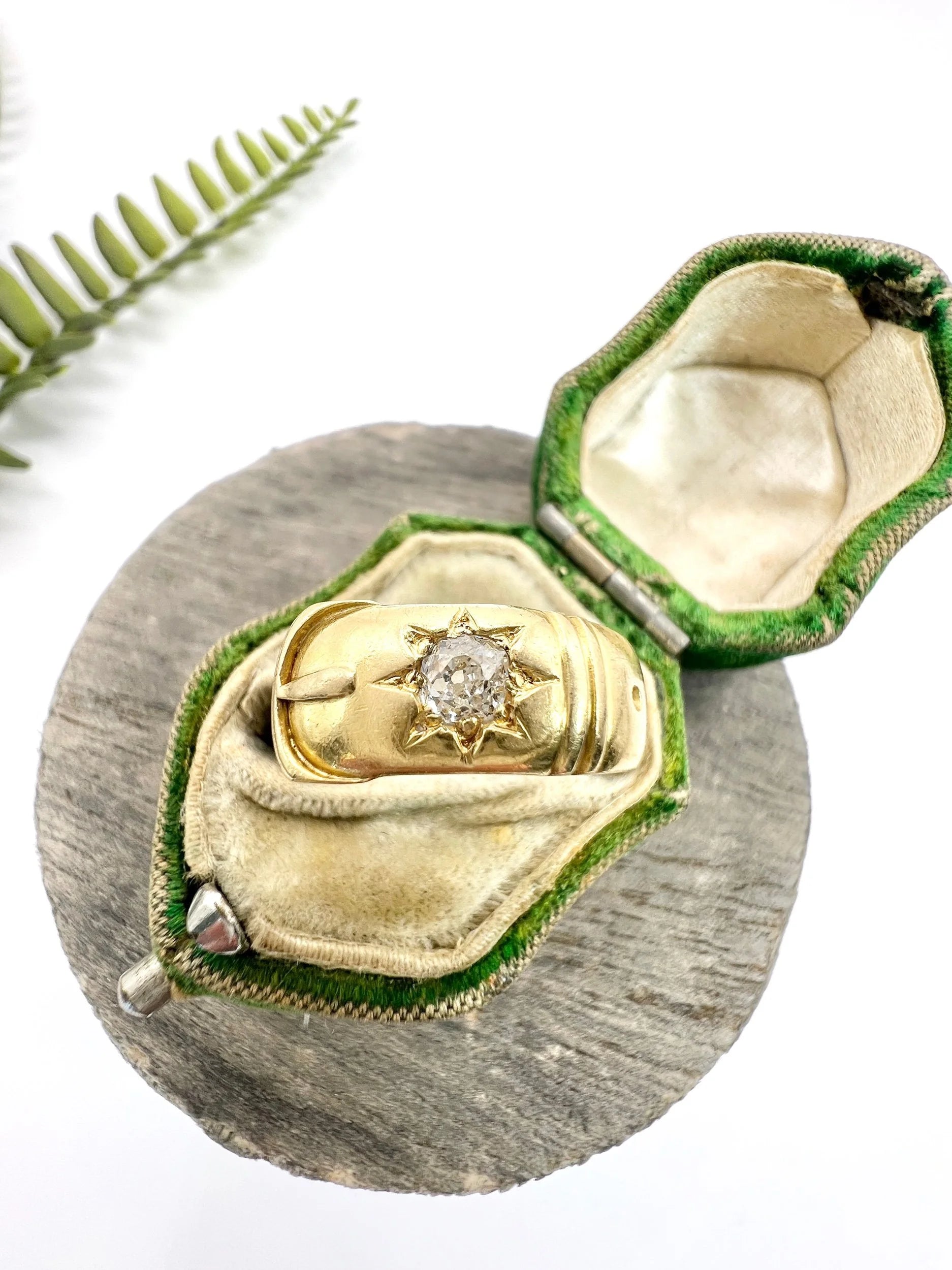 Antique 18 Carat Yellow Gold Edwardian Star Set Diamond Buckle/Belt Ring