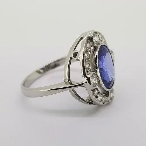 Sapphire and Diamond Oval Cluster Dress Ring, 3.30 carats, in platinum