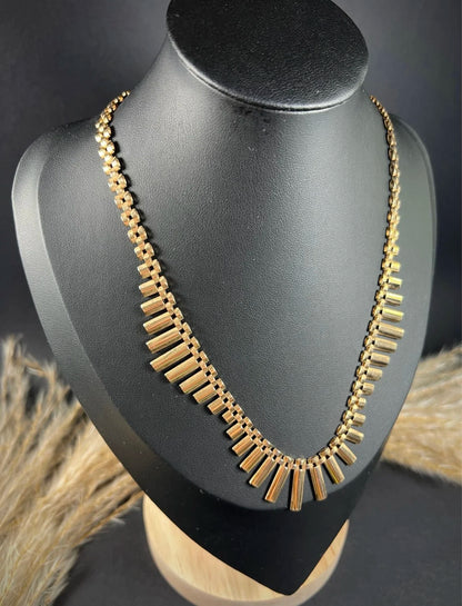 Vintage 9 Carat Yellow Gold 1940's Cleopatra Necklace in Original Fitted Box