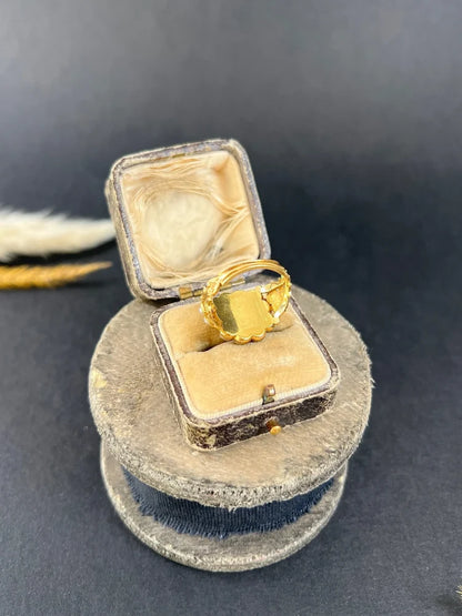 Antique Garnet Cluster Ring In 15 Carat Yellow Gold