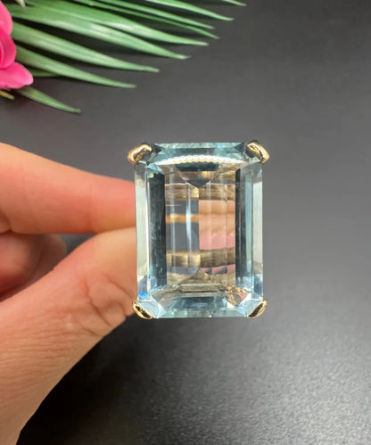 Vintage 19.64ct Aquamarine Solitaire Cocktail Ring with Baguette Diamond Shoulders