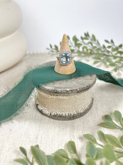 Vintage Platinum 1940s Aquamarine & Diamond Halo Cluster Dress Ring