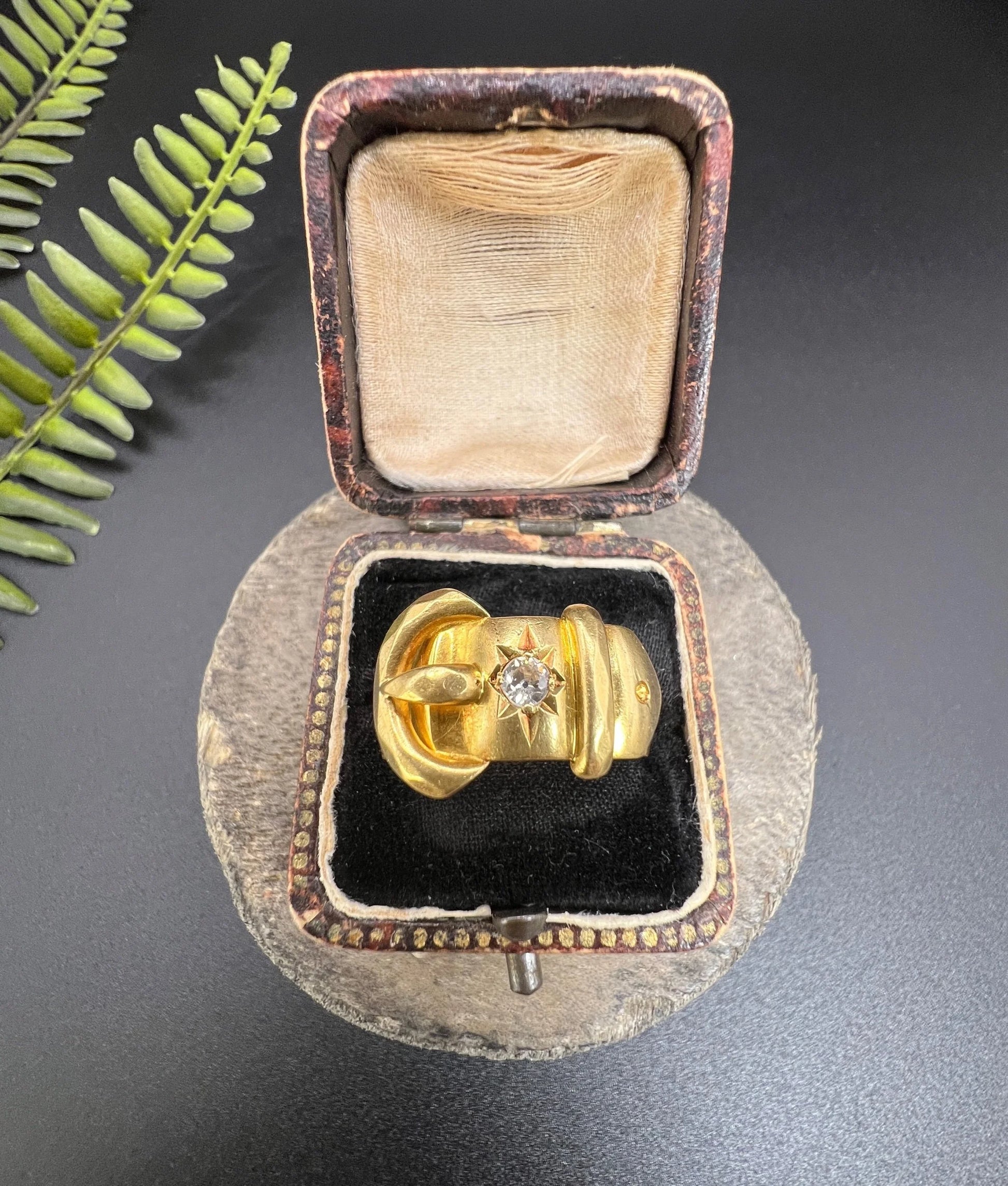 Antique 18 Carat Yellow Gold Star Set Diamond Buckle Ring, Hallmarked London 1915