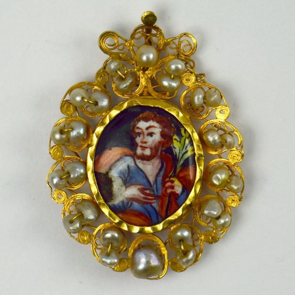 Antique Devotional Saint Joseph Yellow Gold Pearl Enamel Pendant, Circa 17th century