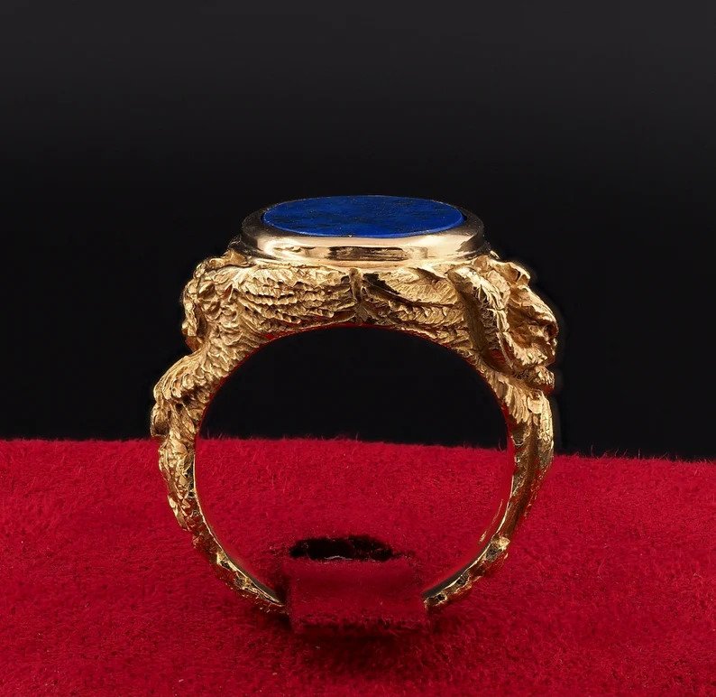 Vintage Retro Lapis Lazuli and Sculptured Gold Gents Signet Dress Ring