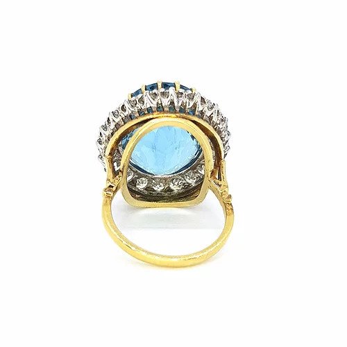 23.85ct Aquamarine and Diamond Oval Cluster Cocktail Ring, in 18ct yellow gold.