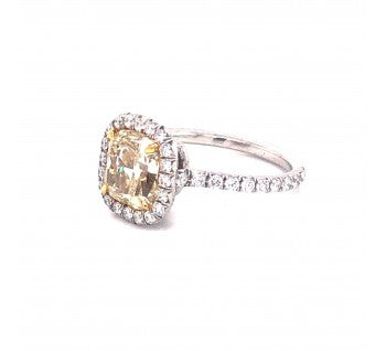 Cushion-Cut Yellow Diamond Cluster Ring in 18ct Gold, 4.50 carat total