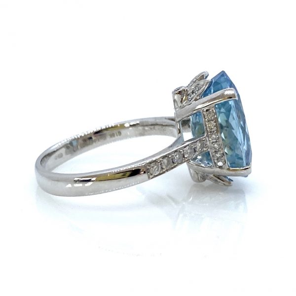 5.62ct Oval Aquamarine Cocktail Dress Ring with Diamond Set Shoulders in 18ct White Gold