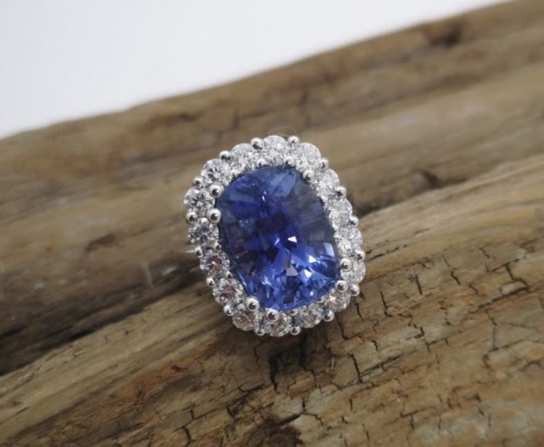 8.77ct Sri Lanka No Heat Sapphire