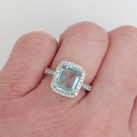 3.77ct Aquamarine and Diamond Cluster Ring