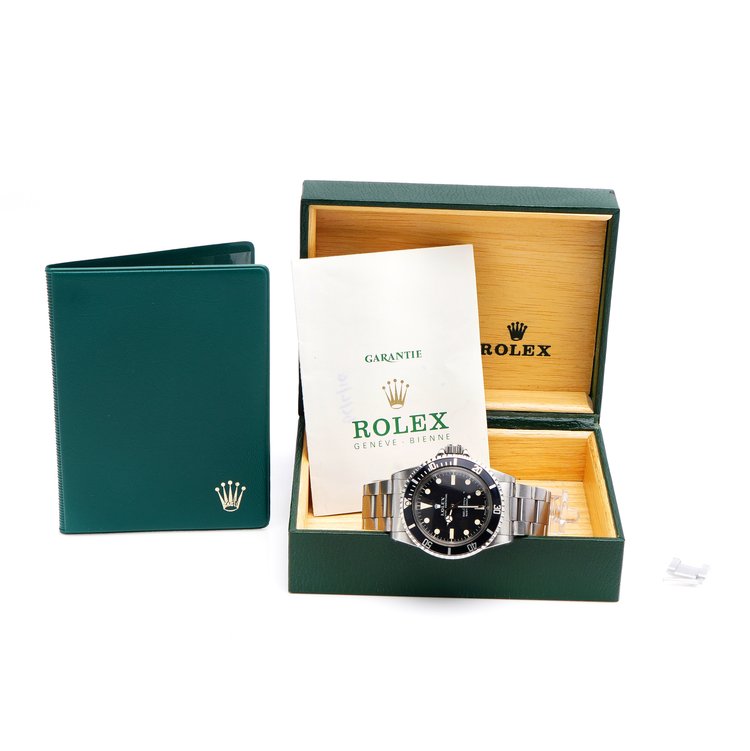 Rare Vintage Rolex Oyster Perpetual Submariner 5513 MK II Maxi Dial Stainless Steel Automatic Watch with box and papers. Signed Made in 1979