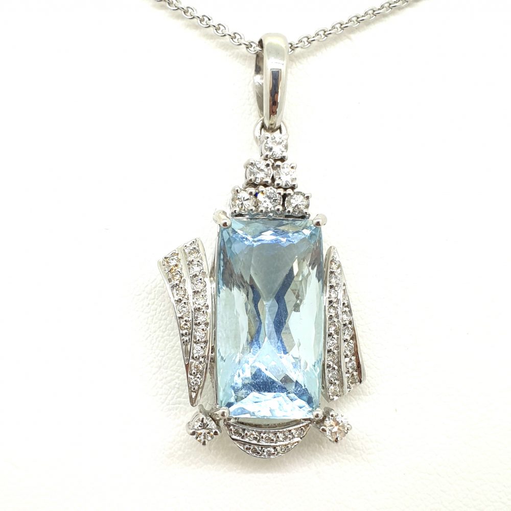 Vintage 35ct Aquamarine and Diamond Pendant and Earrings Suite