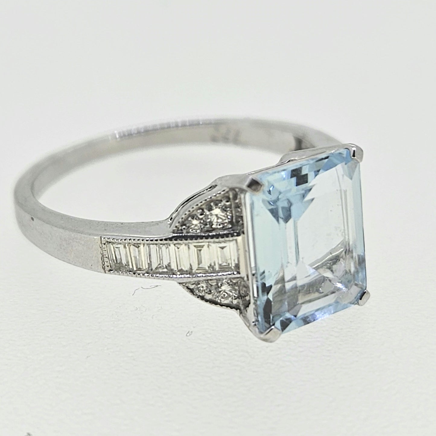 Aquamarine and DiamondCluster Ring Aq1.83 D.31 18ct