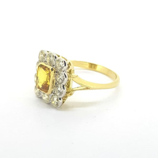 Vintage 1.20ct Yellow Sapphire and Diamond Cluster Ring in 18ct Yellow Gold, Circa 1970