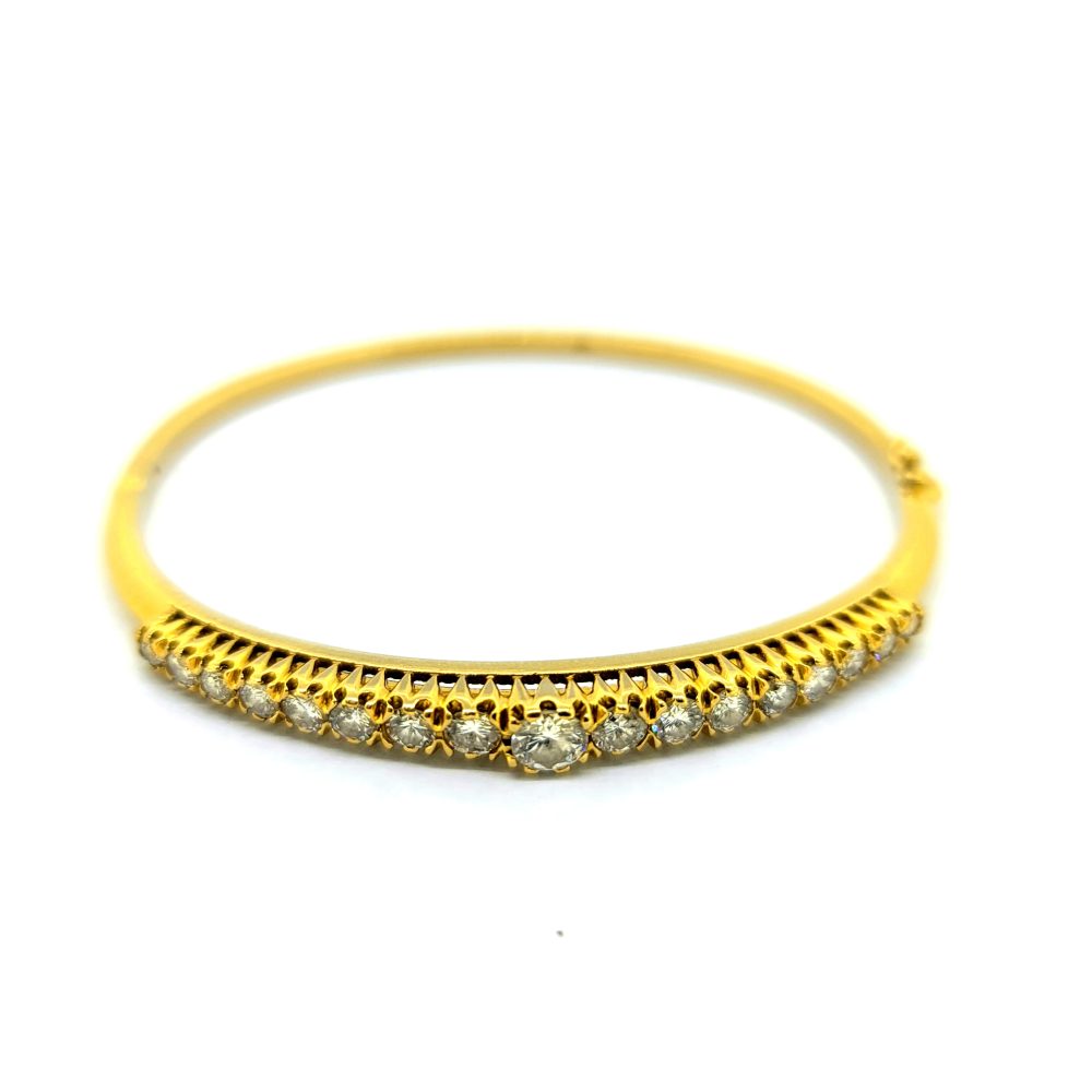 2.10ct Diamond Set 18ct Yellow Gold Hinged Bangle Bracelet