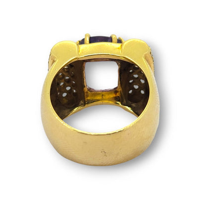 Vintage Retro 1940s Amethyst and Diamond Tank Ring, 18ct yellow gold tank ring featuring a central amethyst flanked by diamond studded shoulders