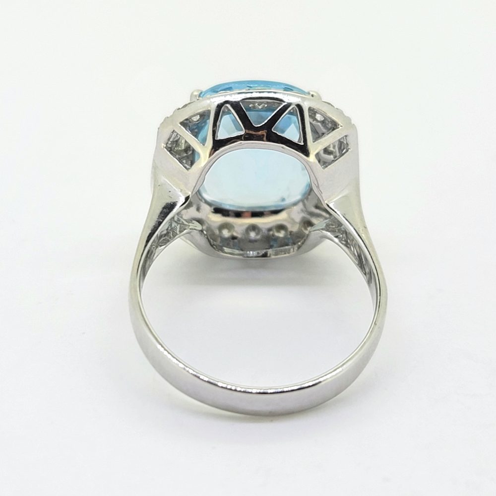 Contemporary 4.64ct Cushion Cut Aquamarine and Diamond Cluster Ring