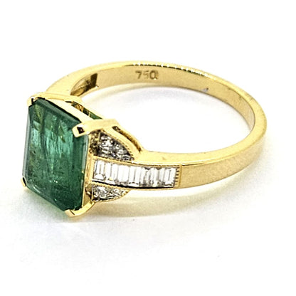 2.50ct Emerald and Baguette Diamond Engagement Ring in Yellow Gold