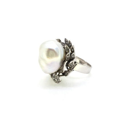 Contemporary South Sea Pearl and Diamond Dress Ring