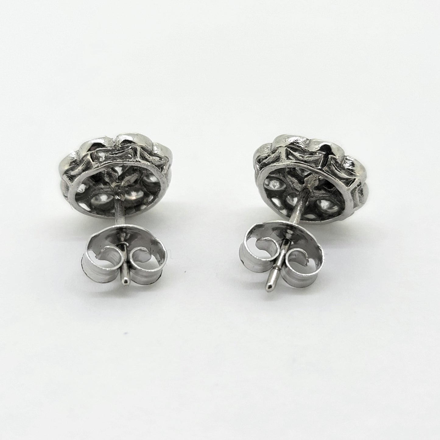 Daisy Cluster studs Est 0.80 cts
