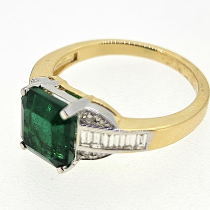 Emerald and Diamond Cluster Ring Em2.30 D0.28