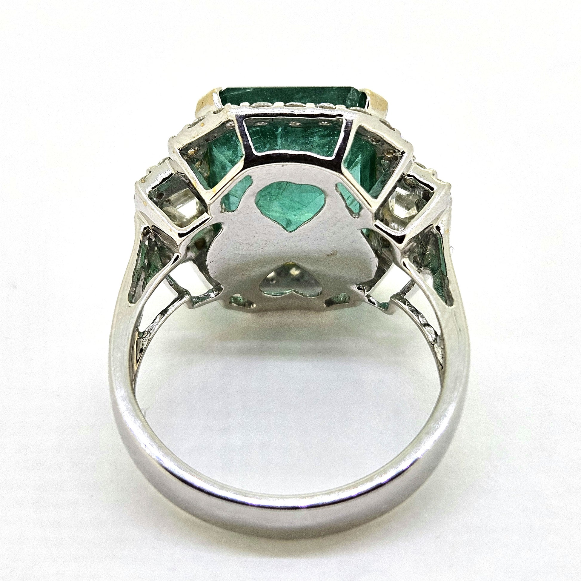 6.91ct Emerald and Diamond Cluster Dress Ring in 18ct Gold