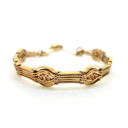 Antique Gold Gate Bracelet with Heart Lock; A traditional antique gate bracelet, with safety chain and heart shaped clasp
