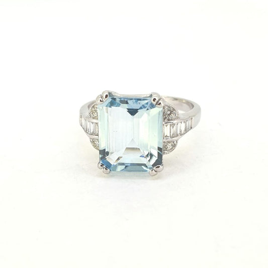 3.52ct Aquamarine and Diamond Dress Ring with baguette shoulders