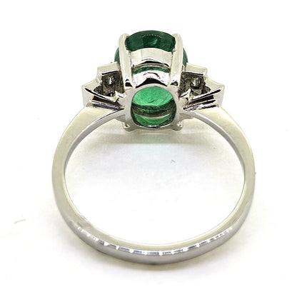 2.90ct Oval Emerald Solitaire Engagement Ring in Platinum with Baguette Diamond Shoulders