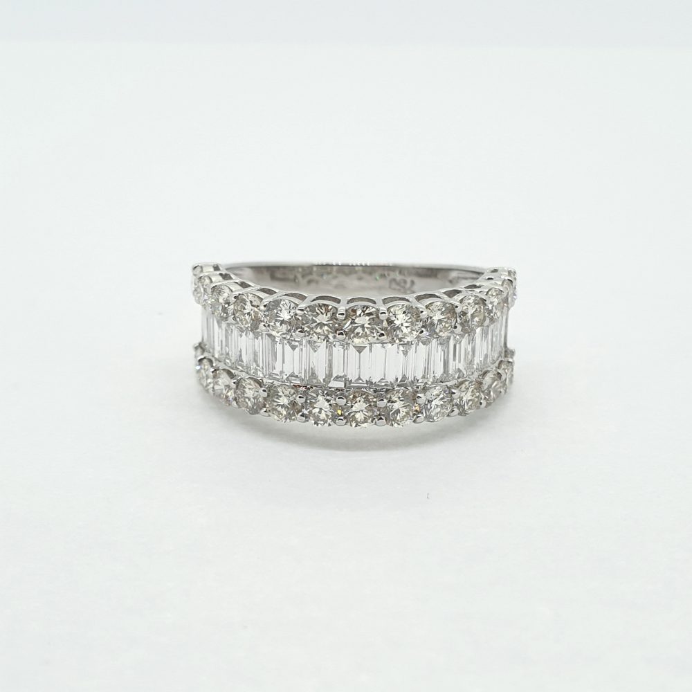Baguette and Brilliant Diamond Dress Ring, 2.15 carats