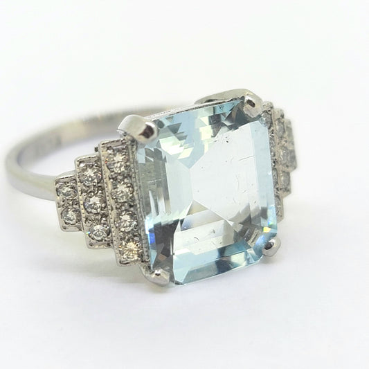 Aquamarine and diamond Cluster ring A4.50 D.35 Platinum