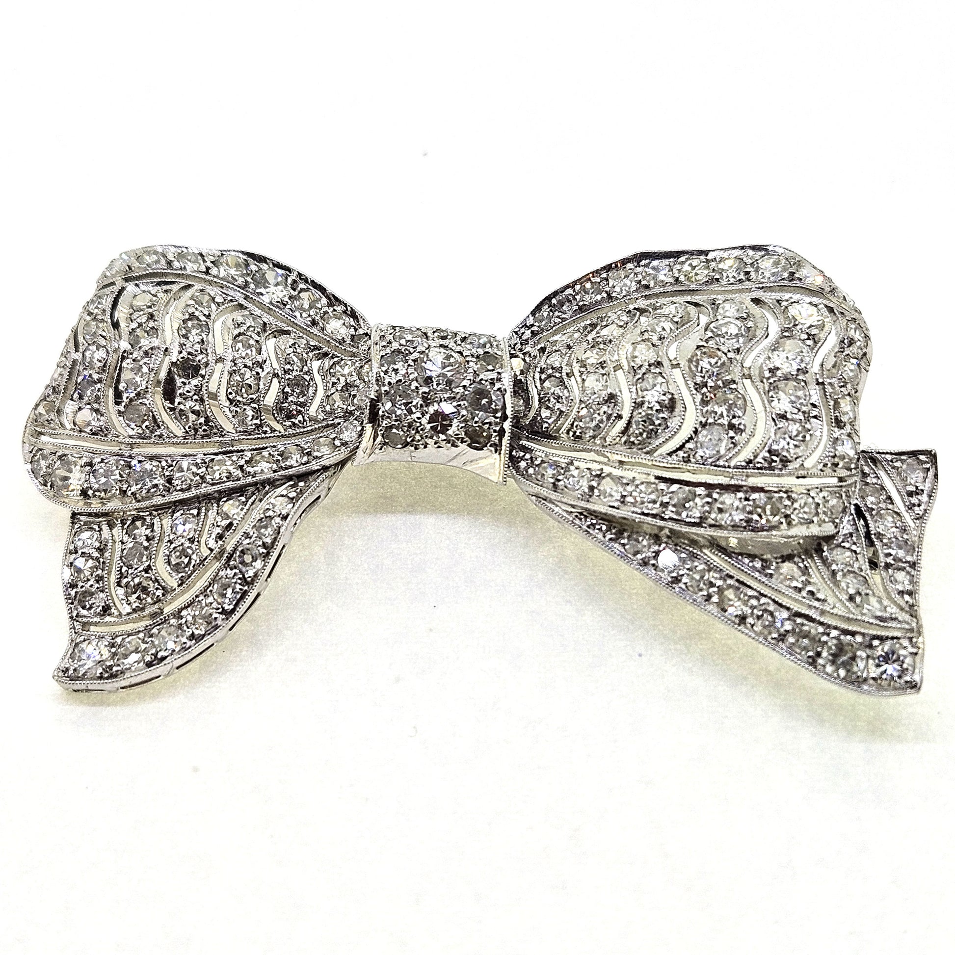 Art Deco 4ct Diamond Bow Brooch in Platinum