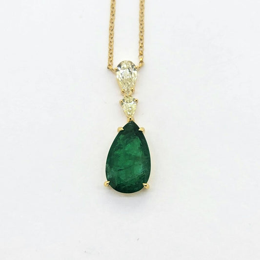 8ct Pear Cut Emerald and Diamond Drop Pendant Necklace