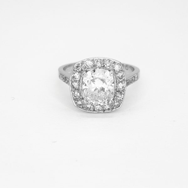 1.70ct Diamond Cluster Ring in 18ct White Gold