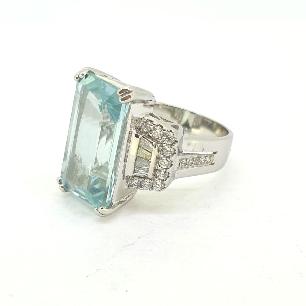 8.21ct Aquamarine and Diamond Dress Ring