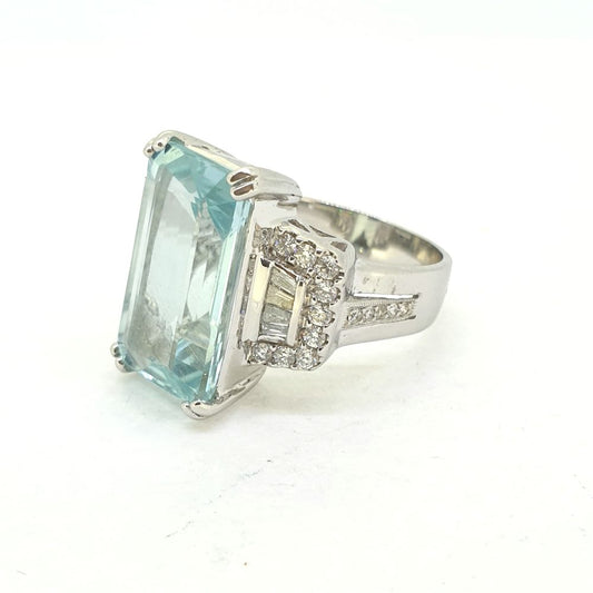 8.21ct Aquamarine and Diamond Dress Ring
