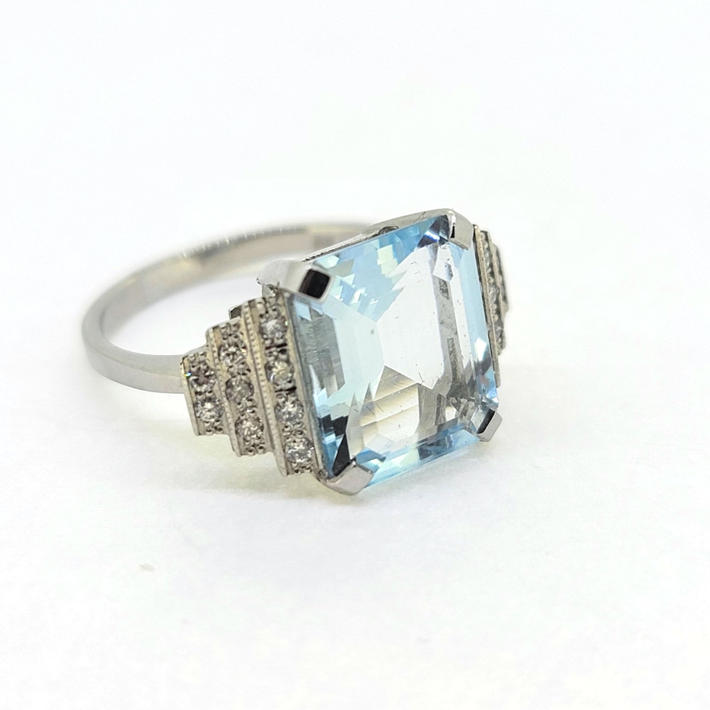 Platinum Aquamarine Cocktail Ring with Diamonds, 4.50ct Aquamarine