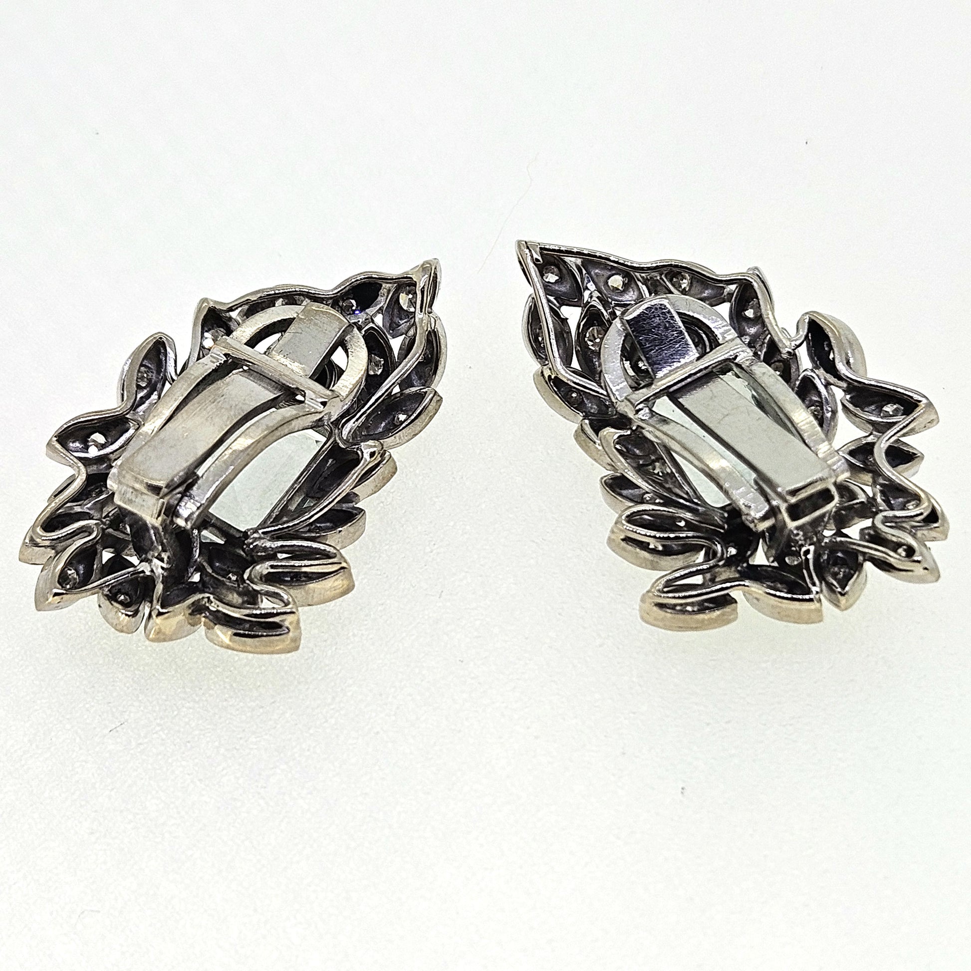 Aquamarine and Diamond earrings Aq4.0 D1.50est circa 1930