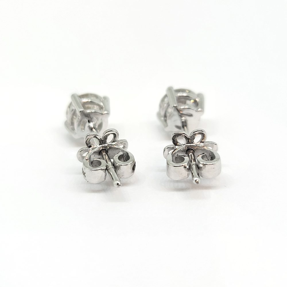 Diamond Stud Earrings in 18ct White Gold, 1.26 carats