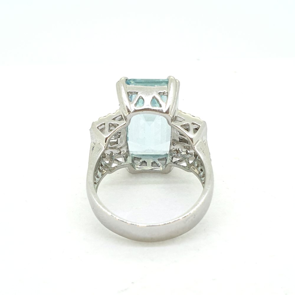 8.21ct Aquamarine and Diamond Dress Ring