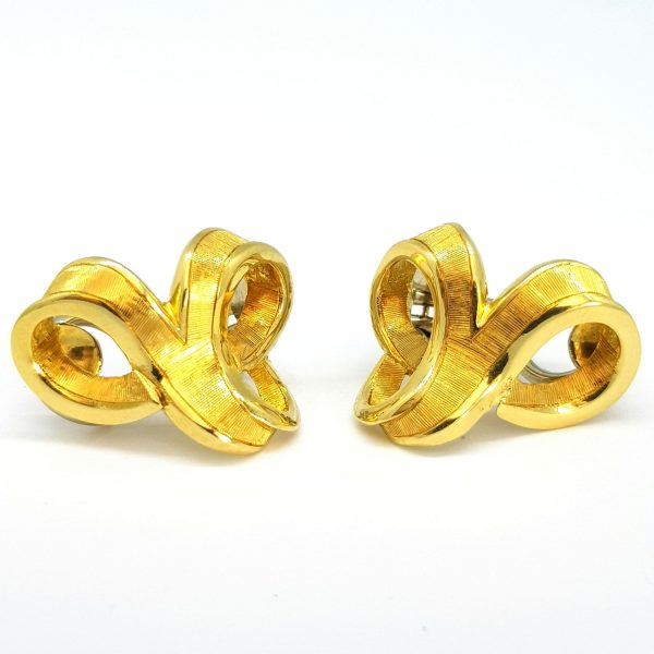 Vintage 18ct Yellow Gold Clip On Earrings, striking scrolled design with brushed centre flanked by polished gold edges, Birmingham 1930