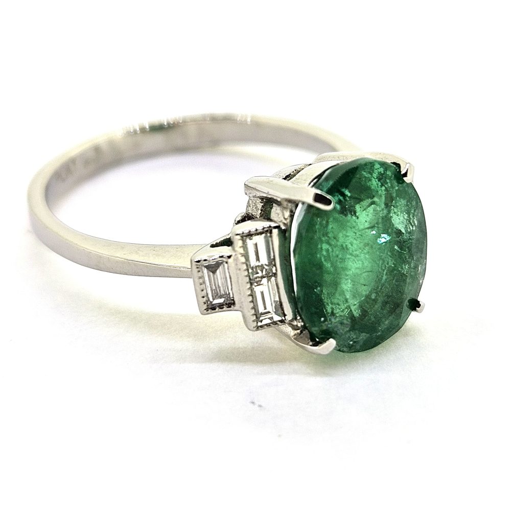 2.90ct Oval Emerald Solitaire Engagement Ring in Platinum with Baguette Diamond Shoulders