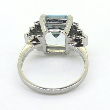 Aquamarine And diamond Cluster Ring A4.50 D.35 Platinum