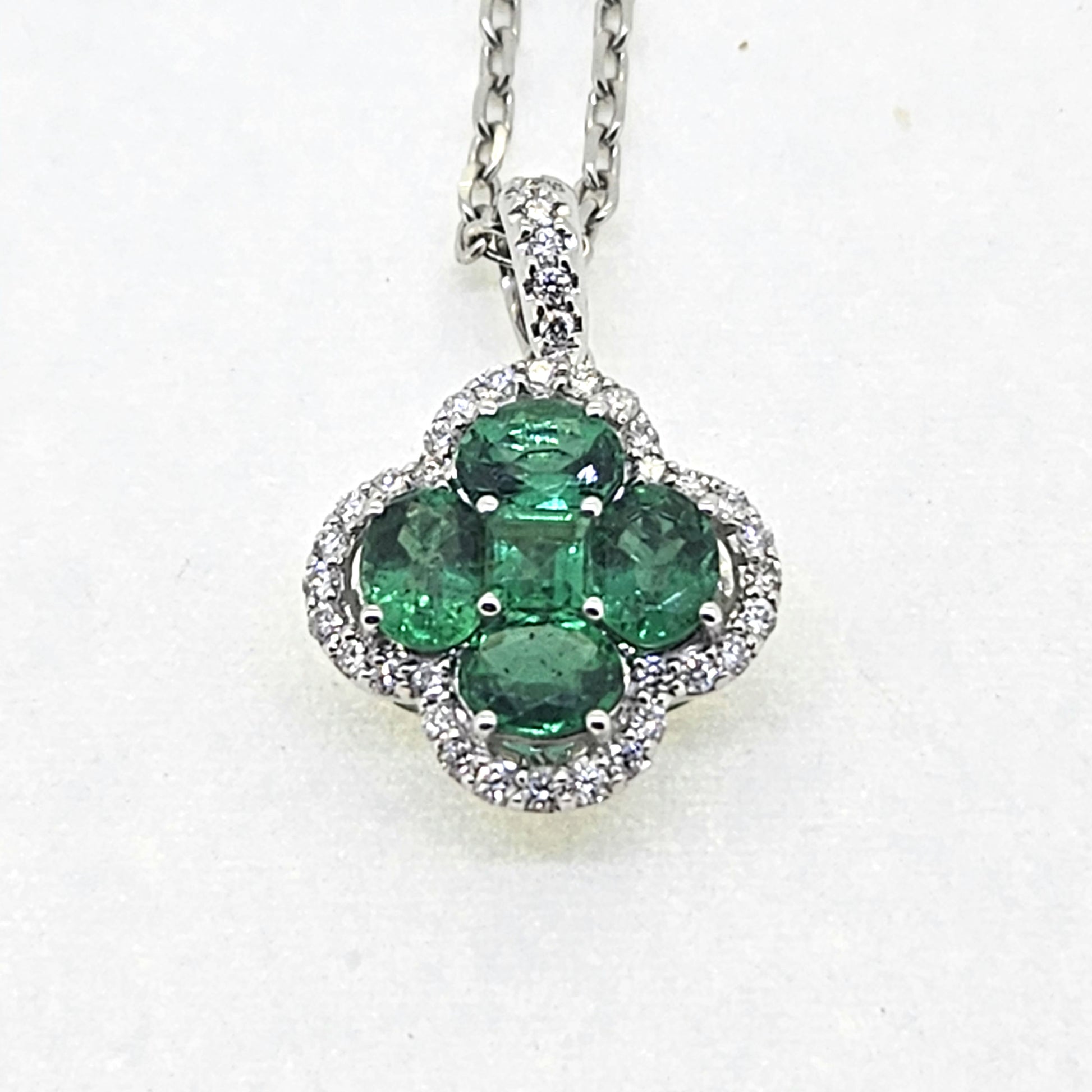 Emerald and Diamond Pendant and chain E.90 D.25 18ct