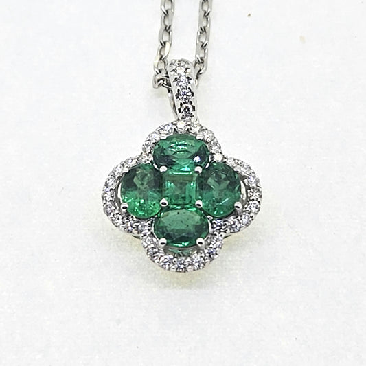 Emerald and Diamond Pendant and chain E.90 D.25 18ct