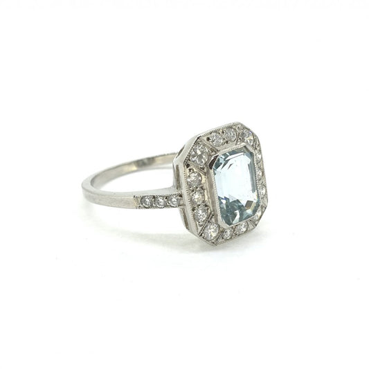 Modern 1.40ct Aquamarine and Diamond Tablet Ring