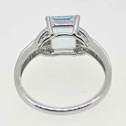 Aquamarine and DiamondCluster Ring Aq1.83 D.31 18ct