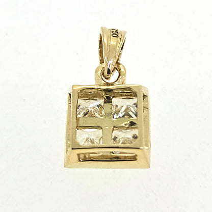 18ct Diamond Pendant D.83