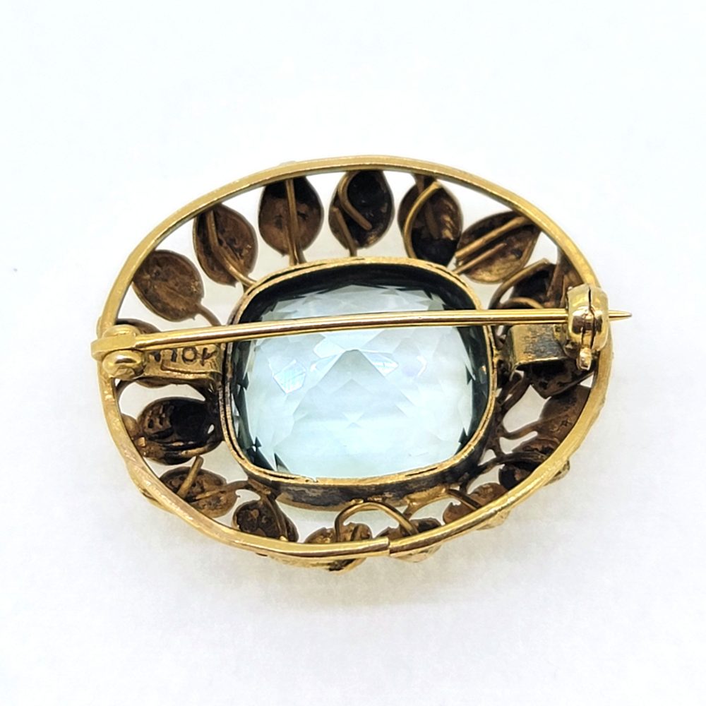 Victorian Antique Aquamarine and Gold Brooch