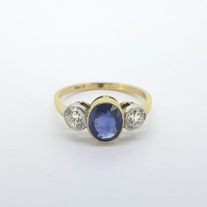 Sapphire and Diamond Three Stone Ring in 18ct Yellow Gold, 1.26 carats